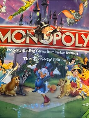 MONOPOLY The Disney Edition Board Game 2001 Collectible Disney Tokens